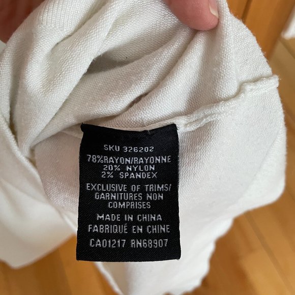 Le Chateau knit tank, off-white, size medium. - Picture 5 of 7